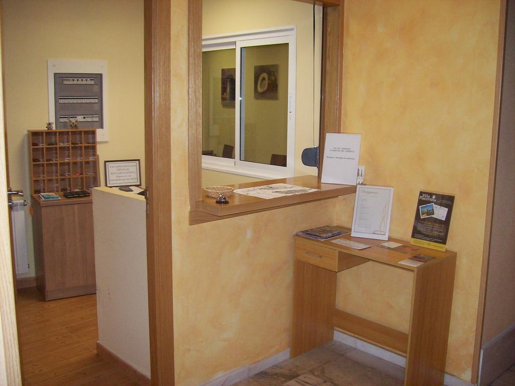 Hostal Muralla Plasence Extérieur photo