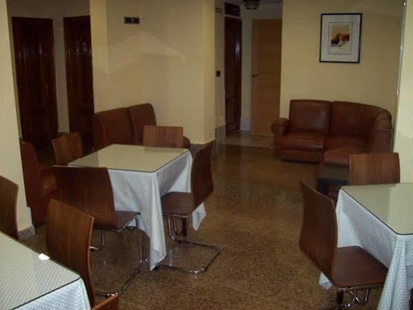Hostal Muralla Plasence Extérieur photo